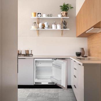 Montpellier MBUR115E Integrated Undercounter 4* Ice box Fridge Montpellier MBUR115E Integrated Undercounter 4* Ice box Fridge